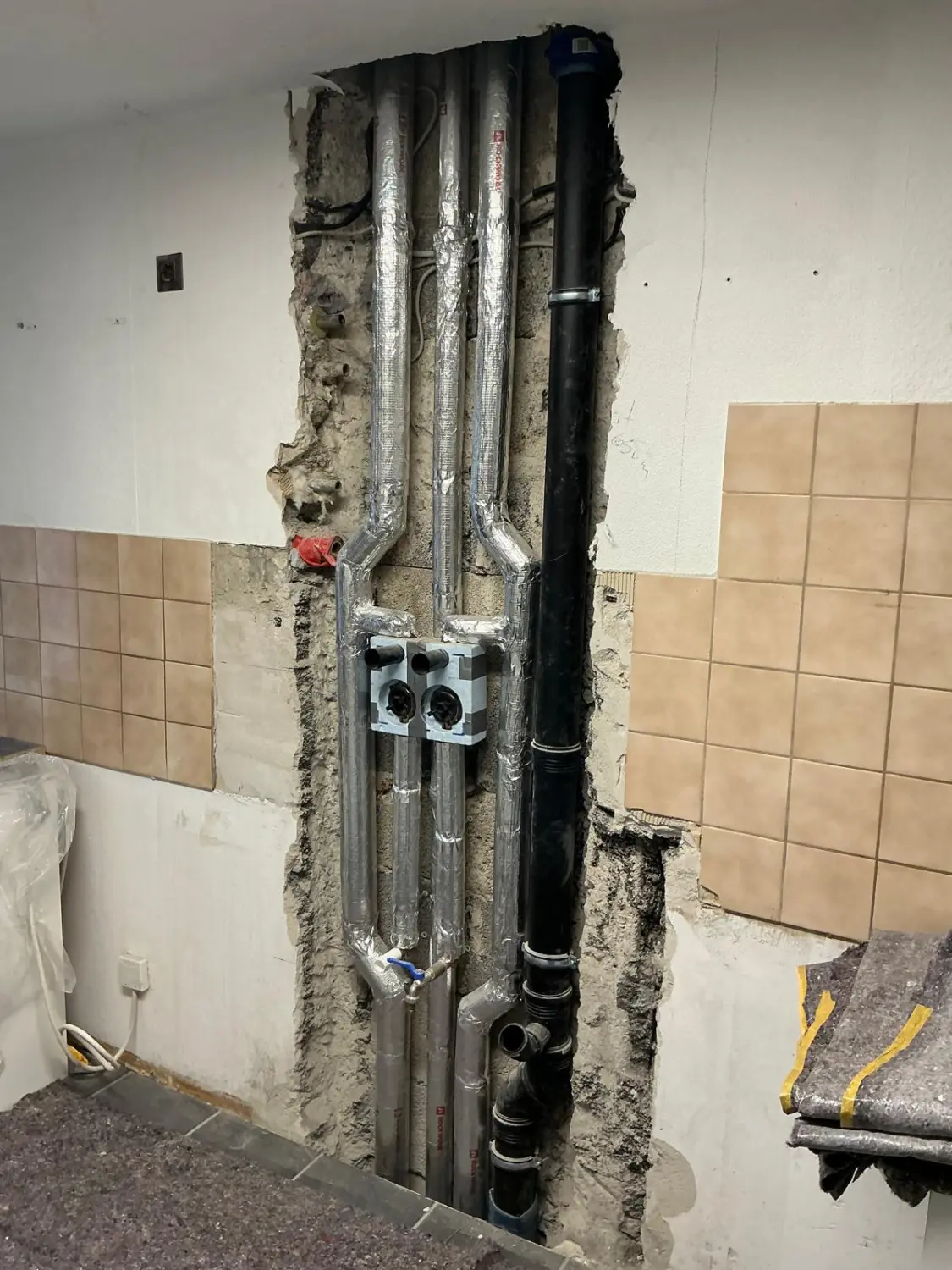 Asbest sanierung von Eniko Fachbetrieb